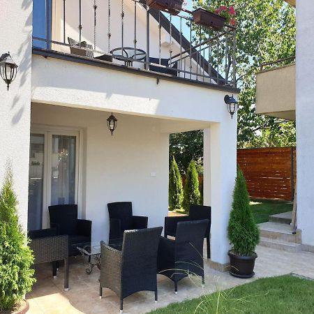 Villa Kuca Ema Belgrado Esterno foto